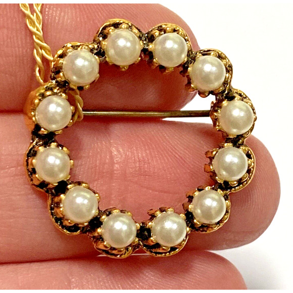 Vintage Tacoa Brooch Wreath Pin Goldtone Circle Pearl Beads Classic Mid Century - Picture 4 of 6